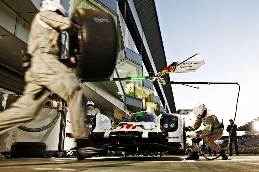  Porsche 919 Hybrid 2015 года  (фото 314 из 481)